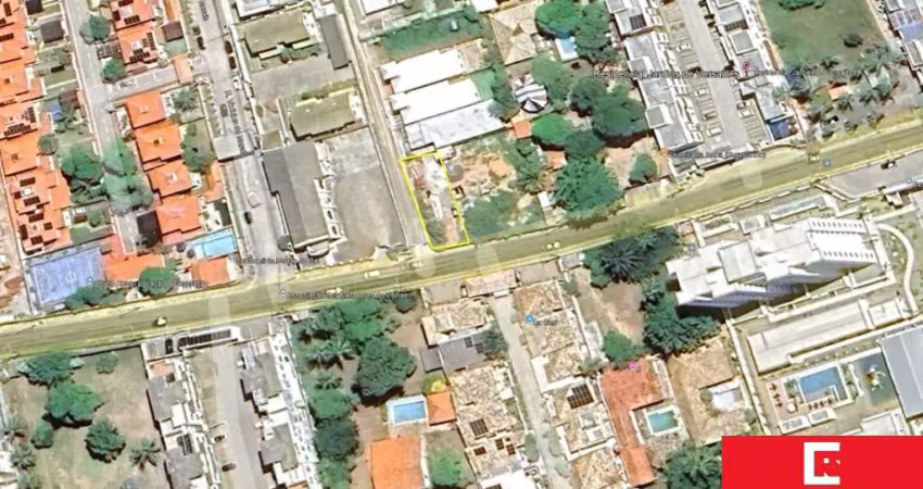 Terreno à venda na Rua Ministro Antônio Carlos Magalhães, Buraquinho, Lauro de Freitas