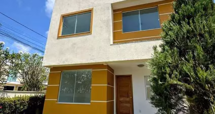 Casa com 3 quartos para alugar na Rua Sucupió, Abrantes, Camaçari