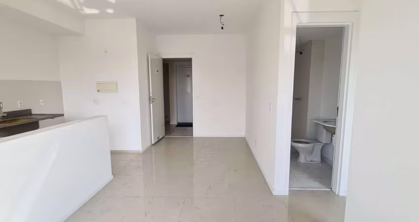 Apartamento à venda na Avenida Dom Hélder Câmara, Del Castilho, Rio de Janeiro - RJ