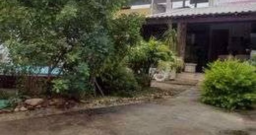 Casa à venda na Estrada Xerém, Amapá, Duque de Caxias - RJ