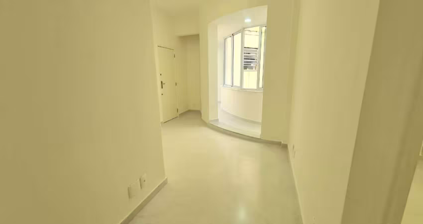 Apartamento à venda na Rua Artur Bernardes, Catete, Rio de Janeiro - RJ