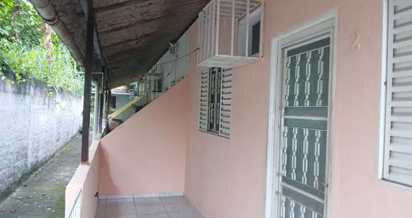 Casa para alugar na rua expedicionário aquino de araújo, engenho do porto, duque de caxias - rj