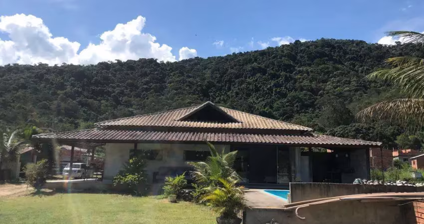 Casa à venda na Estrada São Lourenço, Xerém, Duque de Caxias - RJ