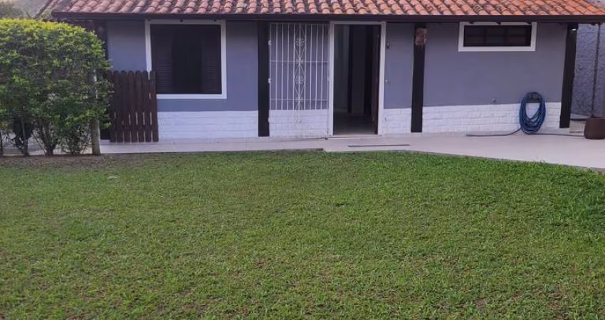 Casa à venda na Rua Campos, Iguabinha, Araruama - RJ