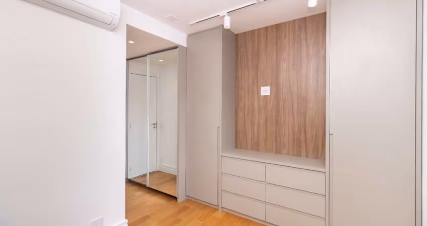 Apartamento à venda na Avenida Professor Francisco Morato, Butantã, São Paulo - SP