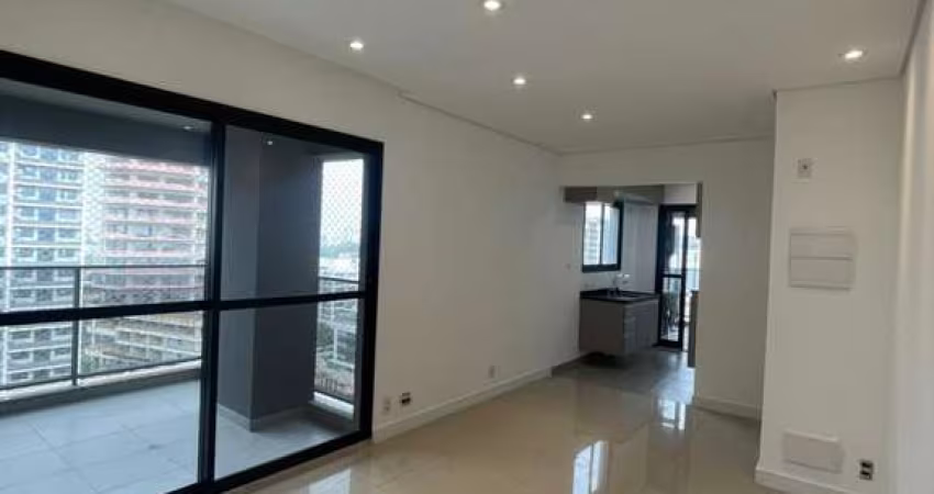Apartamento à venda na Rua Alves Guimarães, Pinheiros, São Paulo - SP