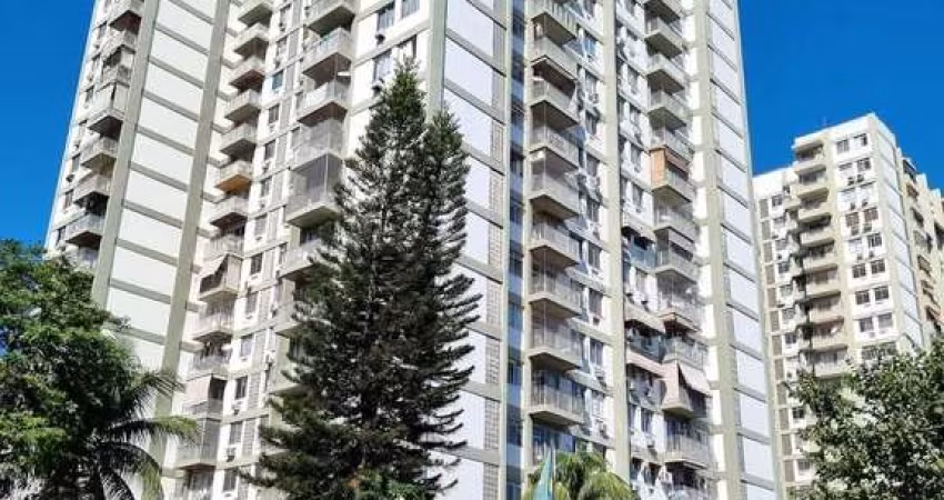 Apartamento à venda na Estrada de Jacarepaguá, Jacarepaguá, Rio de Janeiro - RJ