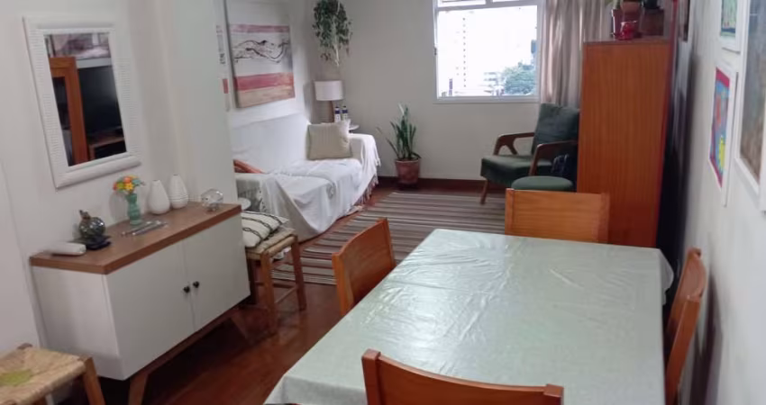 Apartamento à venda na Rua Cristiano Viana, Cerqueira César, São Paulo - SP