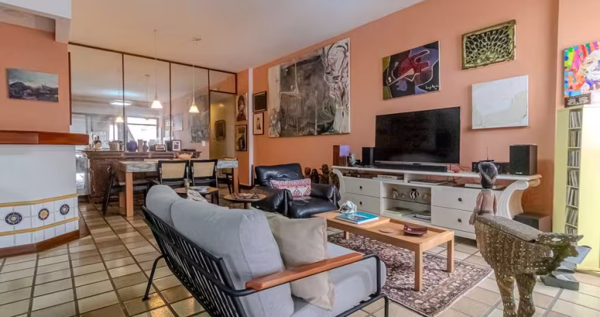 Apartamento à venda na Rua das Palmeiras, Botafogo, Rio de Janeiro - RJ
