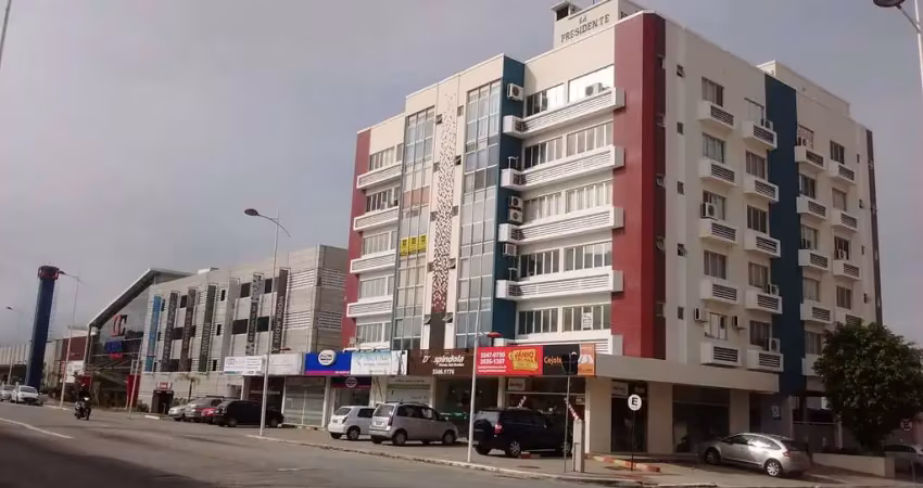 Sala comercial à venda na avenida presidente kennedy, kobrasol, são josé - sc