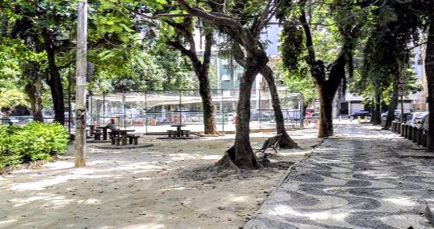 Apartamento à venda na Rua Maestro Francisco Braga, Copacabana, Rio de Janeiro - RJ
