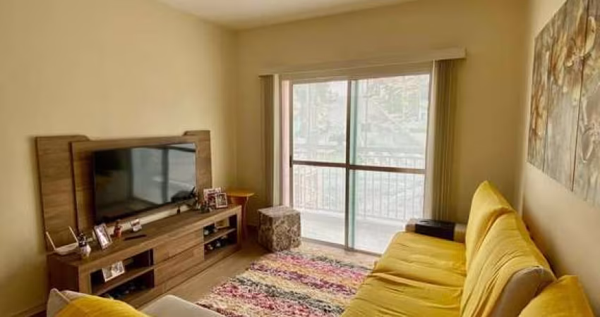 Casa à venda na Rua Gagliari, Jardim Rio das Pedras, Cotia - SP