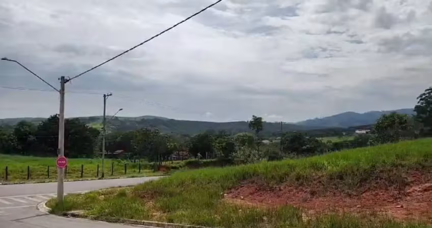 Terreno à venda na Avenida Amadeu Tenedini, Caçapava Velha, Caçapava - SP