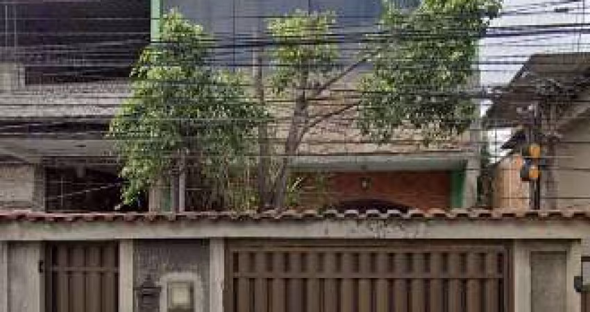 Casa à venda na Rua Itatinga, Vila Itamarati, Duque de Caxias - RJ