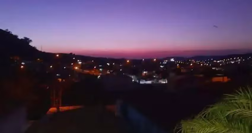 Casa à venda na Rua el Salvador, Jardim Figueira, Amparo - SP