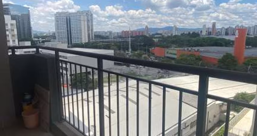 Apartamento à venda na Rua do Bosque, Barra Funda, São Paulo - SP