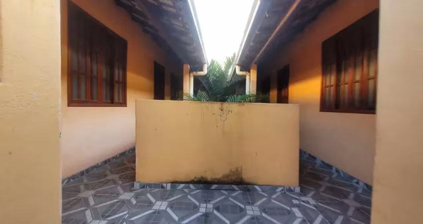 Casa à venda na Rua Inácio Sarmento, Boaçu, São Gonçalo - RJ