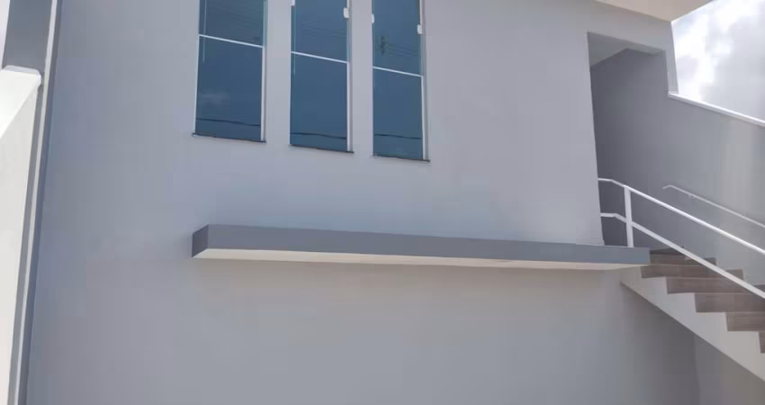Casa à venda na Avenida Amadeu Tenedini, Caçapava Velha, Caçapava - SP