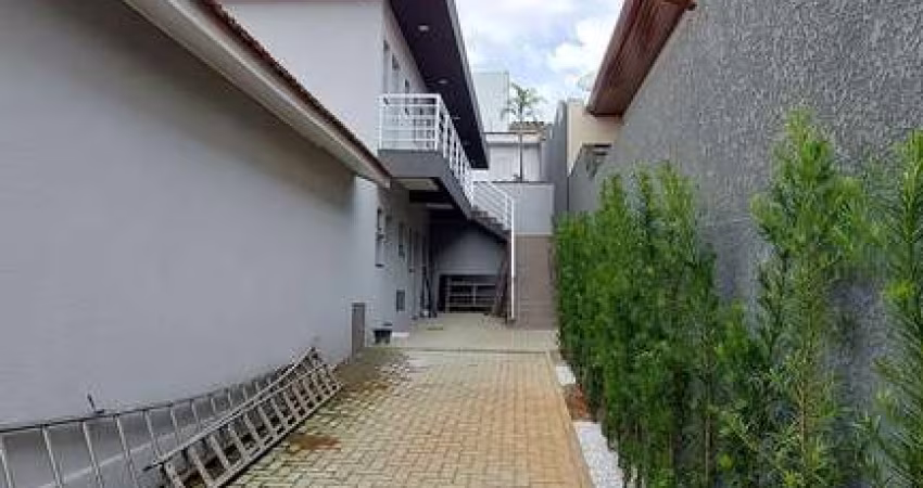 Studio para alugar na Rua Direita, Vila Santo Antônio, Cotia - SP