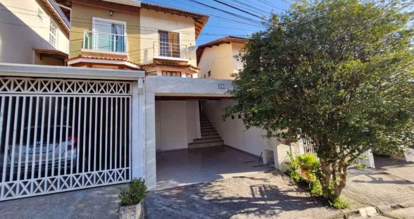 Casa à venda na Rua Ibitinga, Vila Bertioga, São Paulo - SP