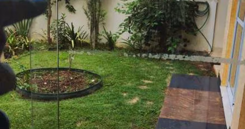 Casa de Condomínio para alugar na Rua Circular, Jardim Passárgada I, Cotia - SP