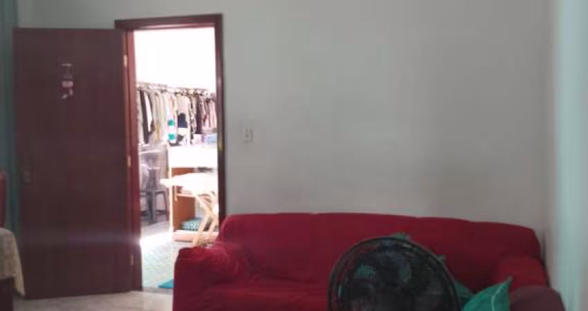 Casa à venda na Praça Vereador José Barreto, Parque Xerém, Duque de Caxias - RJ