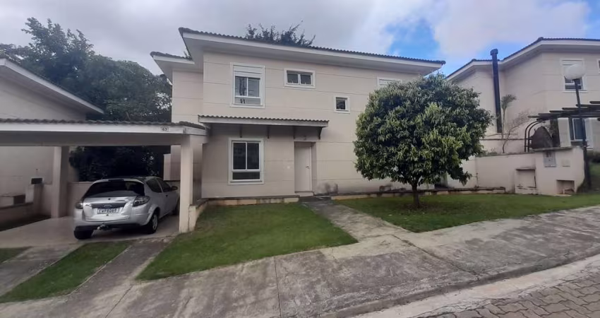 Casa à venda na Rua Adozinda Lopes, Jardim da Glória, Cotia - SP