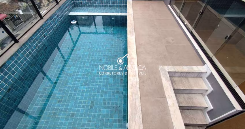 Casa à venda na Rua Sampaio Moreira, Embaré, Santos - SP