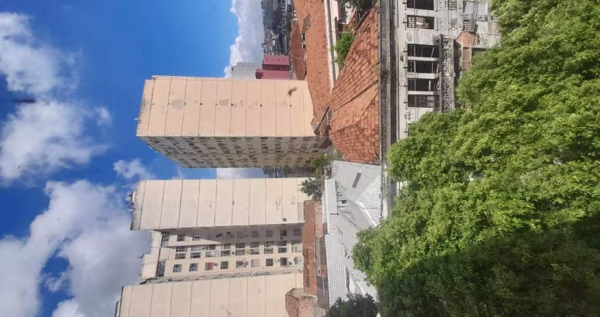 Apartamento à venda na Rua Carlos de Carvalho, Centro, Rio de Janeiro - RJ