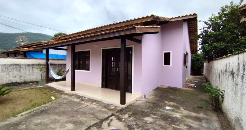 Casa à venda na Rua das Perpétuas, Barroco (Itaipuaçu) , Maricá - RJ
