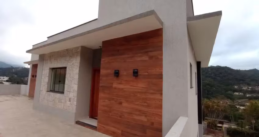 Casa de condomínio à venda na rua lazar segal, golfe, teresópolis - rj