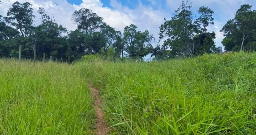 45C-✨ LOTE EM COTIA – NÃO PERCA ESSA!