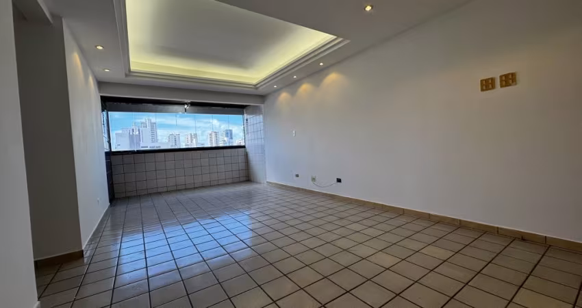 ALUGO apartamento com 03 Quartos Suite + Reversível - Candeias -Piscina e 02 vagas