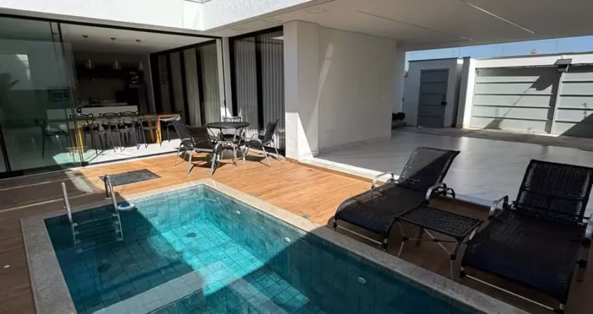 VENDE-SE CASA DE ALTO LUXO NO GUARUJÁ MANSÕES
