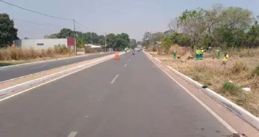 Área no Pedra 90 em Avenida