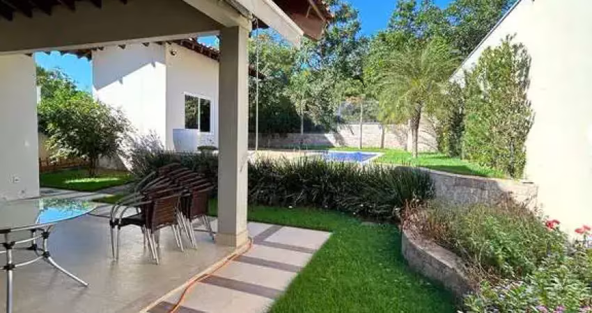 Luxuoso sobrado no condomínio belvedere 1 - placa solar, piscina e 4 suítes