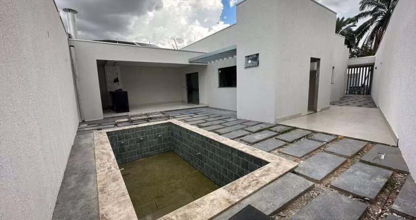 Vende-se Casa de Luxo com Acesso as Avenidas Beira Rio e Carmindo de Campos