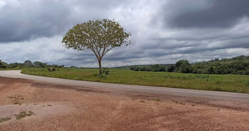 Fazenda entre os municipios de Campo Verde e Nova Brasilandia