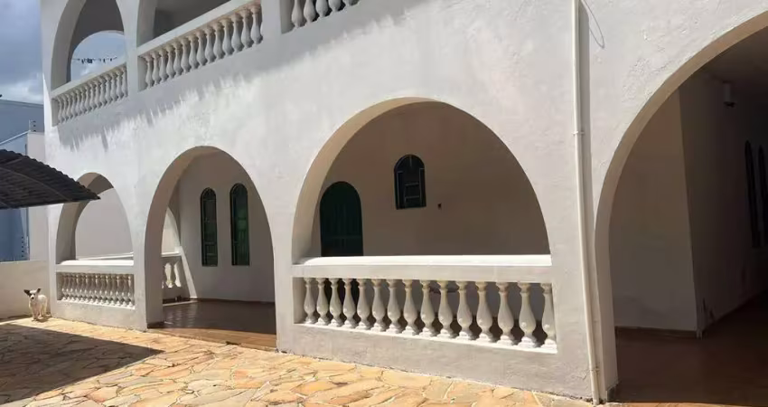 Casa comercial à venda no Despraiado, Cuiabá 