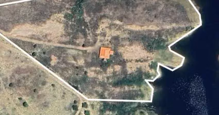 Chacara no lago Manso