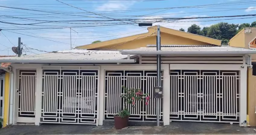 Vendo casa bem localizada - 1600m² 04 quartos - Bairro Porto