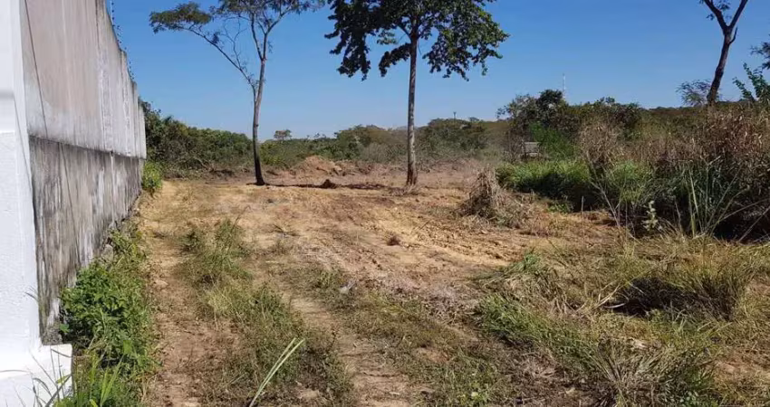 Terreno à venda na Avenida Francisco de Lima e Silva, Jardim Universitário, Cuiabá