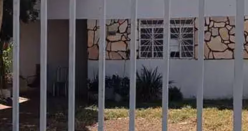 Casa à venda na Avenida Presidente Médici, Campo Velho, Cuiabá