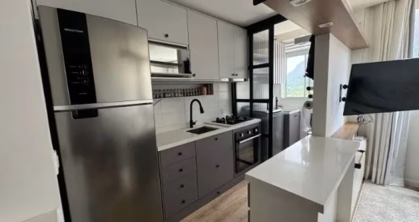 VENDO LINDO APARTAMENTO NO APOGEU -BARRA OLIMPICA