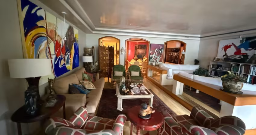 Apartamento à venda com 220m², 5 quartos e 2 vagas