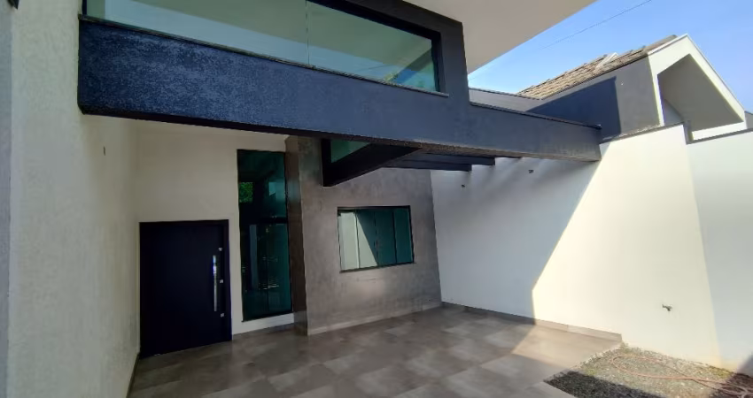 Linda Casa no Jardim Monte Rei, Maringá