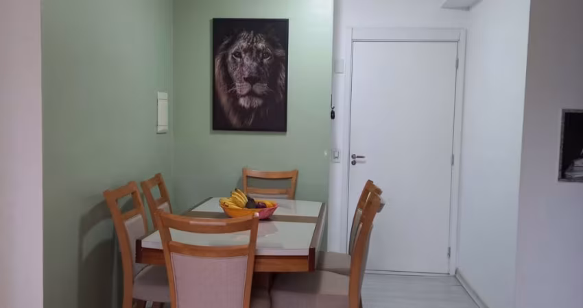 APARTAMENTO 02 DORMITÓRIOS  E VAGA EM CONDOMINIO FECHADO COMPLETA INFRAESTRUTURA.