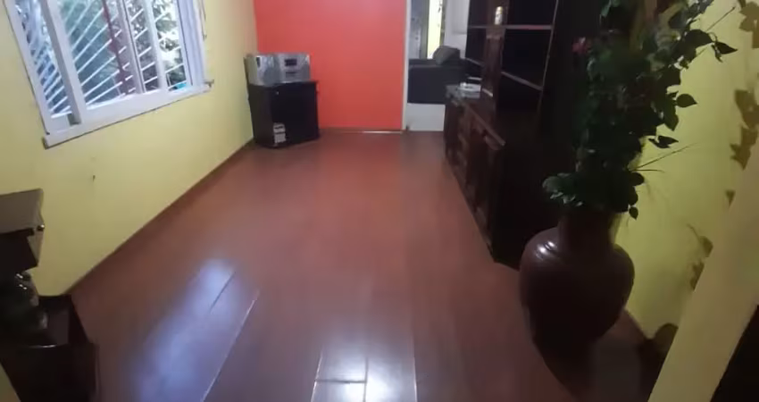 Casa em alvenaria 125m2, 03 dormitorios, com suite e garagem. quitada e desocupada.
