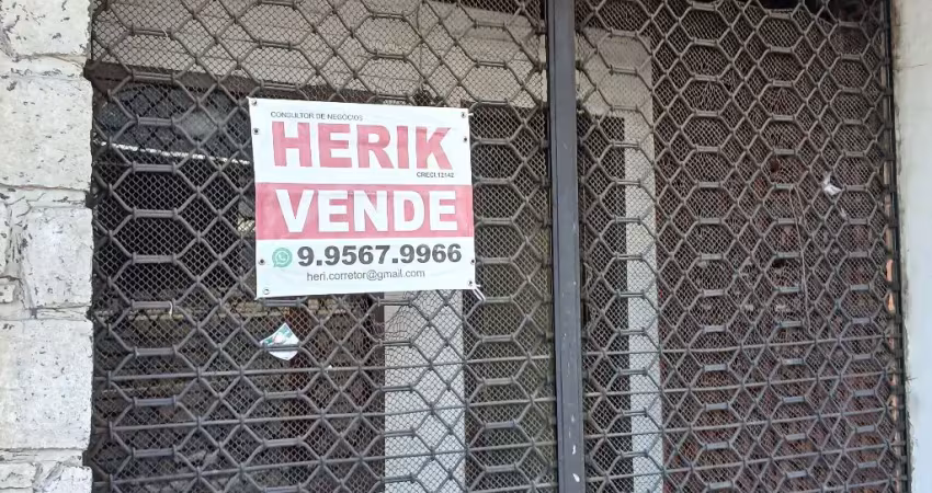 Loja comercial de frente, na assis brasil esq 25 de julho poa.