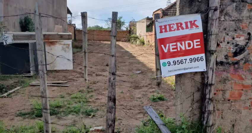 Terreno plano, aterrado e limpo, 10×40 para pavilhão ou galpão  próximo assis  brasil.